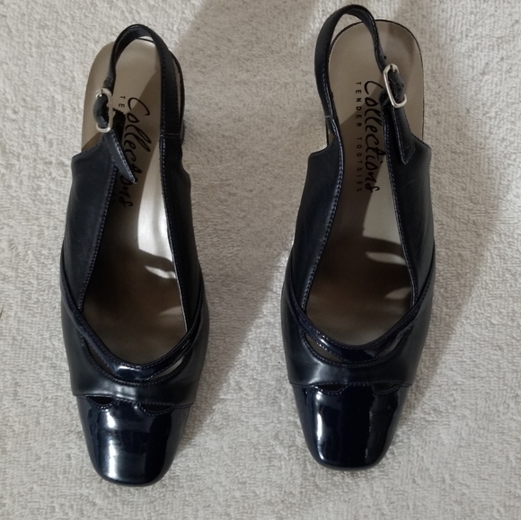 Tender tootsies New sling back dark blue heels - Picture 2 of 5